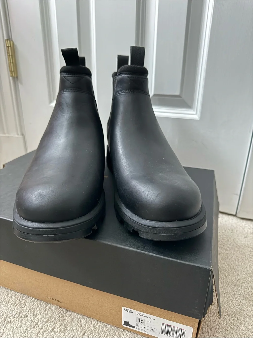 UGG Men's Waterproof Hillmont Chelsea Boots in Black